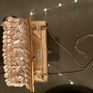 Moyna NY, sea shell clutch purse
